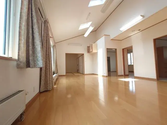 Slide 4