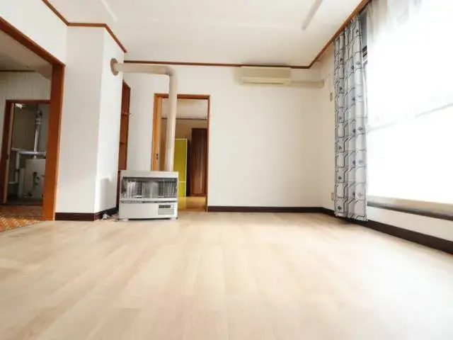 Slide 4