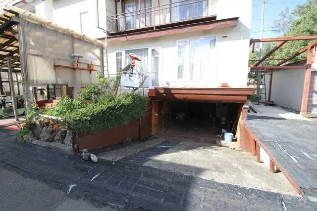 Slide 3