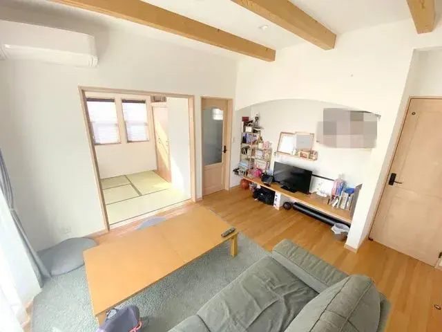 Slide 4