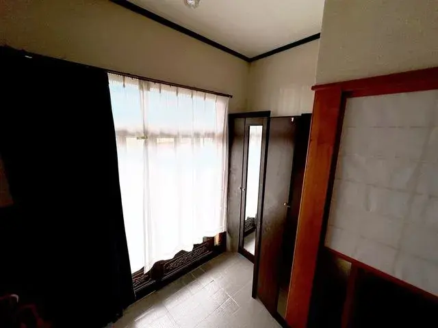 Slide 4