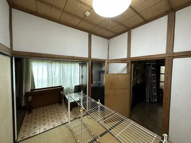 Slide 4