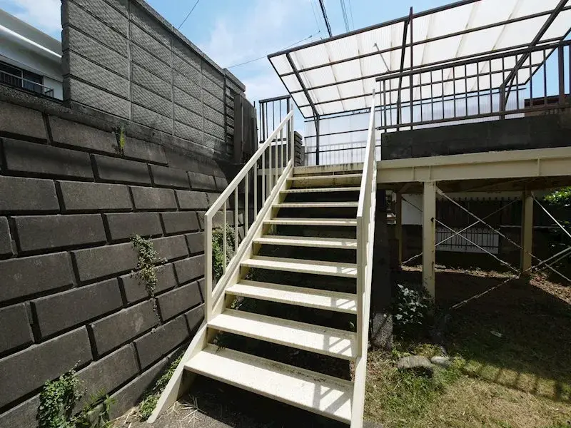 Slide 4