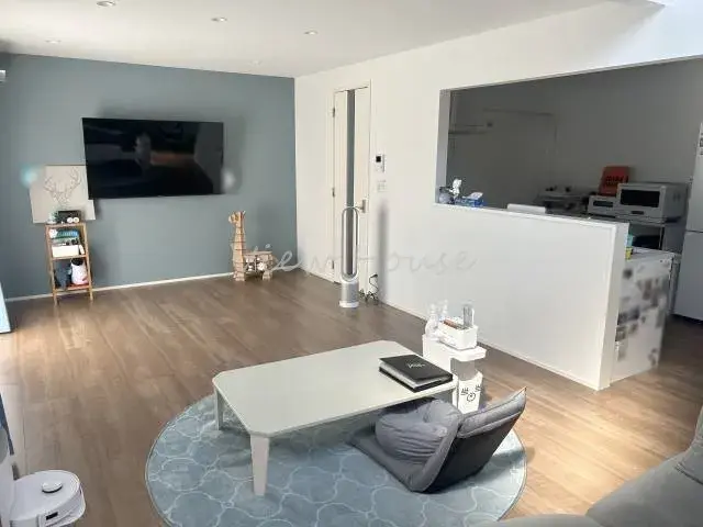 Slide 4