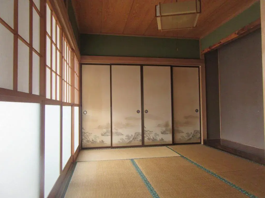 Slide 4