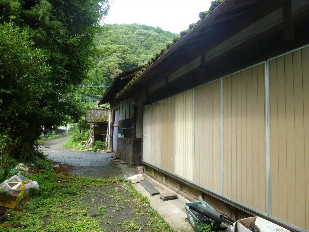 Slide 7