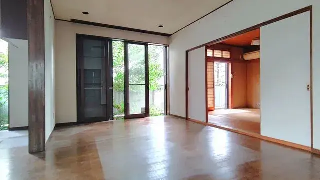 Slide 4