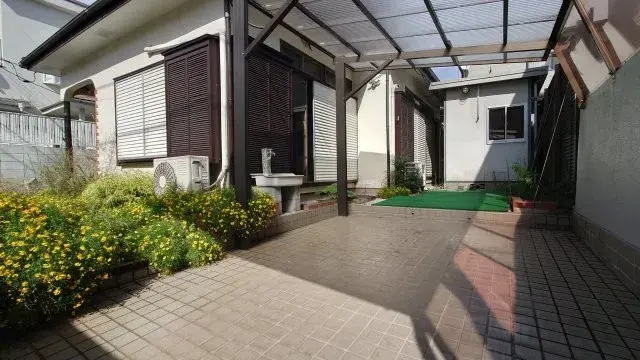Slide 4