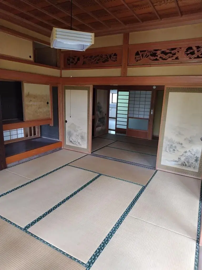 Slide 4