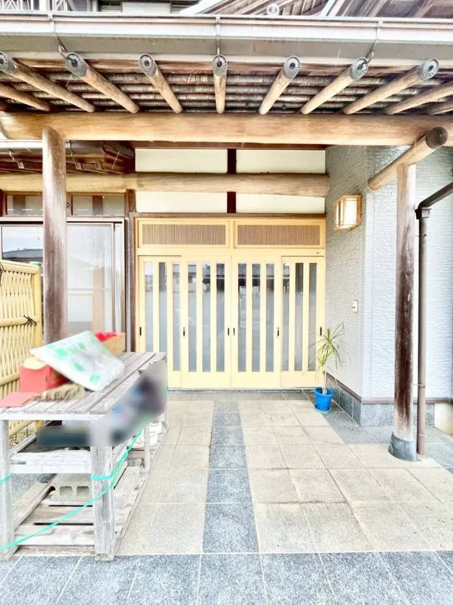 Slide 4