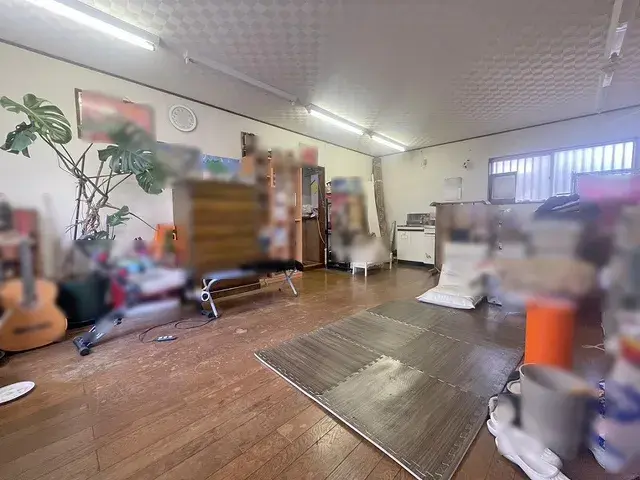 Slide 4
