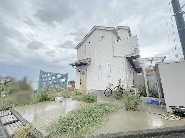 Slide 4