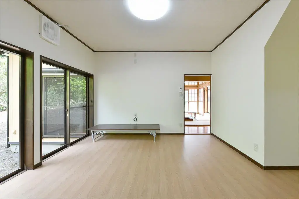 Slide 4