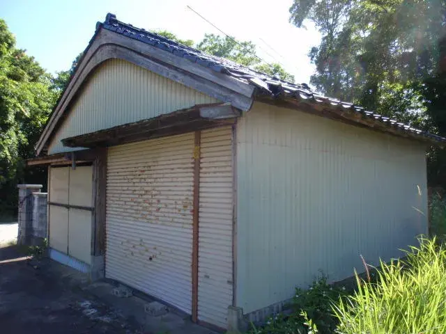 Slide 4