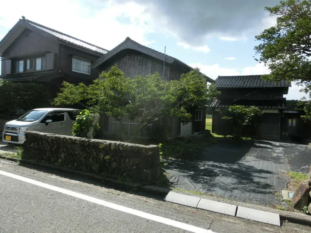 Slide 6