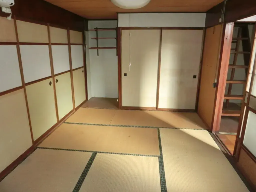 Slide 4