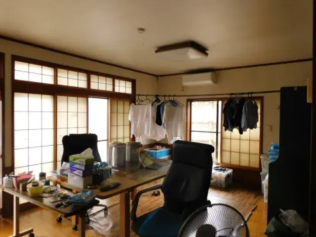 Slide 4