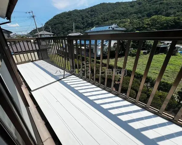 Slide 4