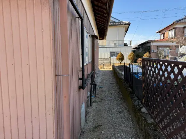 Slide 4