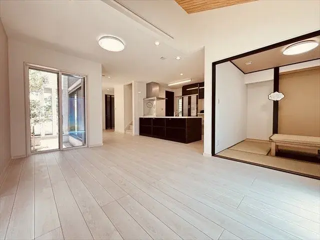 Slide 4