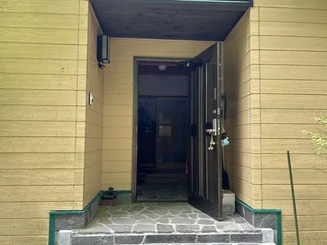 Slide 3