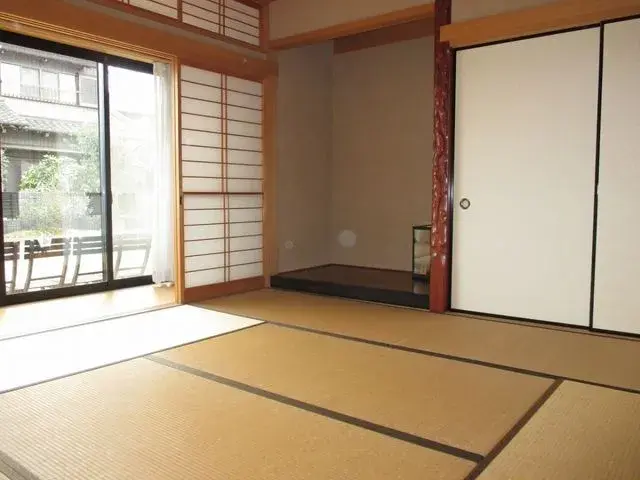 Slide 4