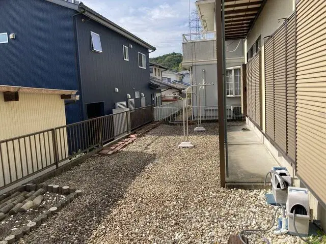 Slide 4