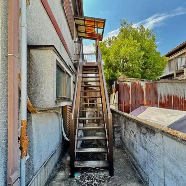 Slide 4