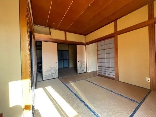 Slide 4