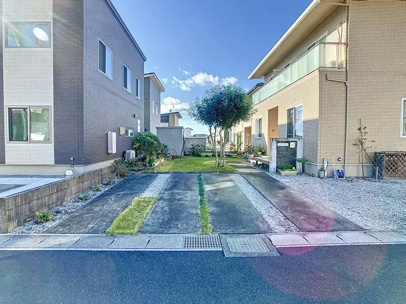 Slide 4