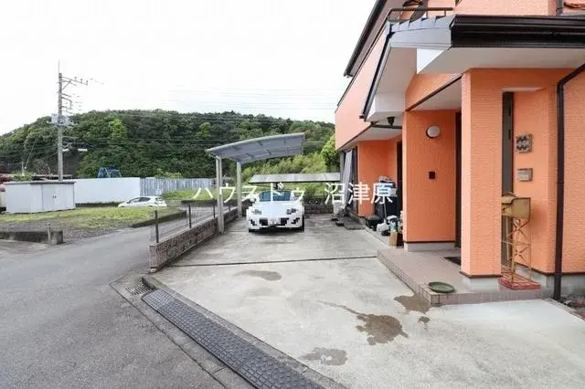 Slide 4