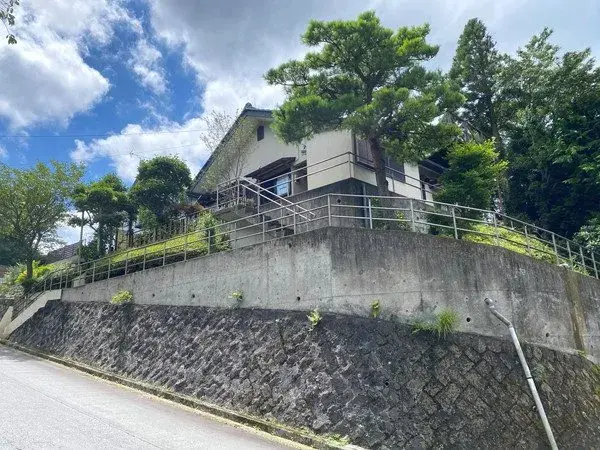 Slide 3