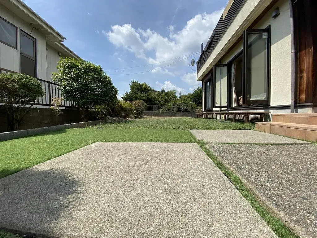 Slide 4