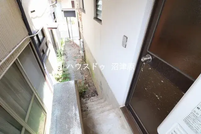 Slide 4