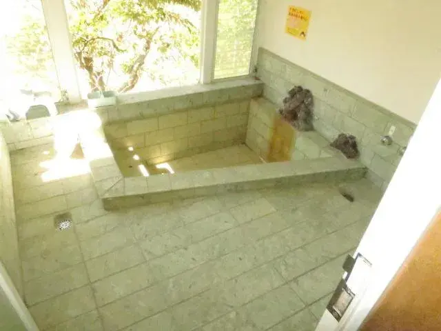 Slide 4