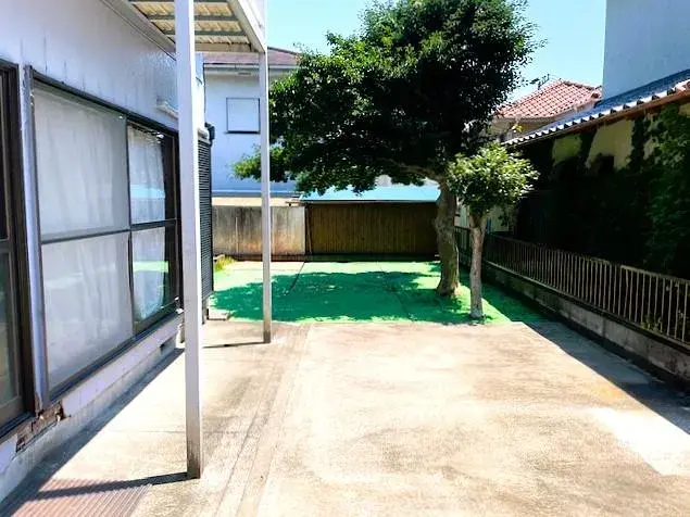 Slide 4
