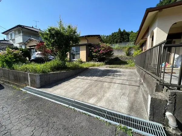 Slide 4