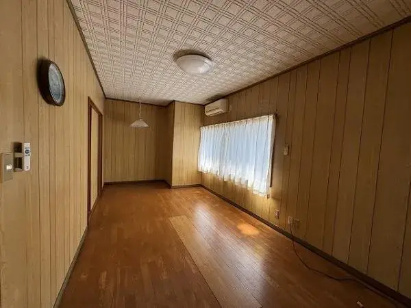 Slide 4