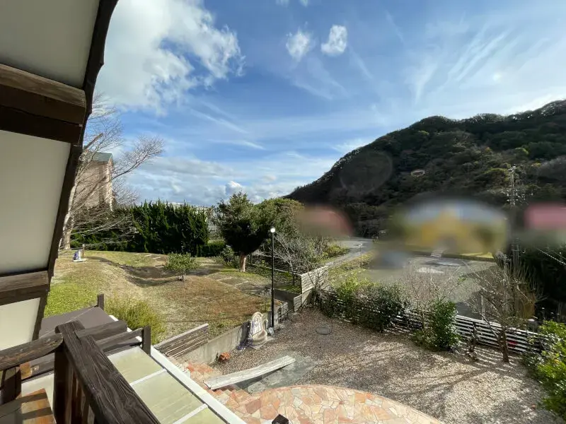 Slide 4