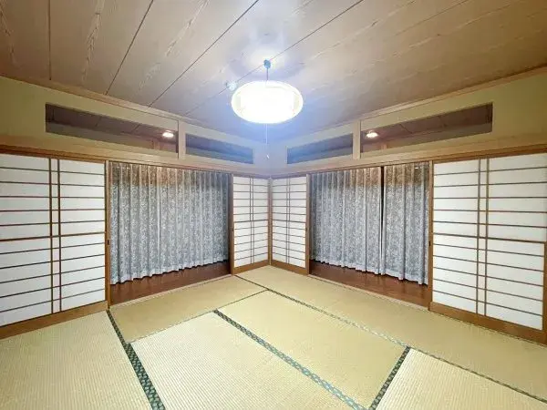 Slide 4