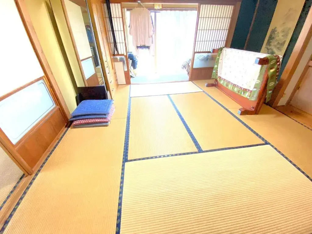 Slide 4