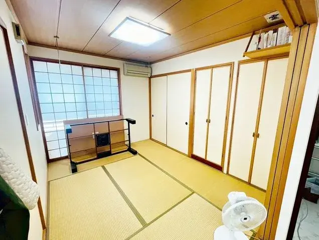 Slide 4