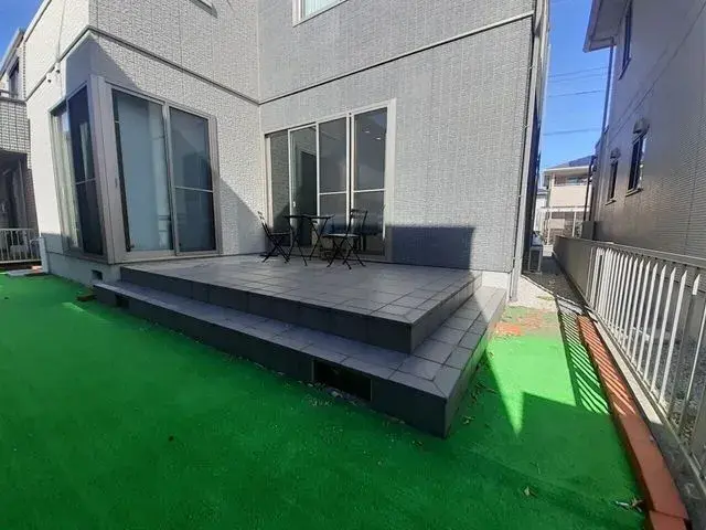 Slide 4