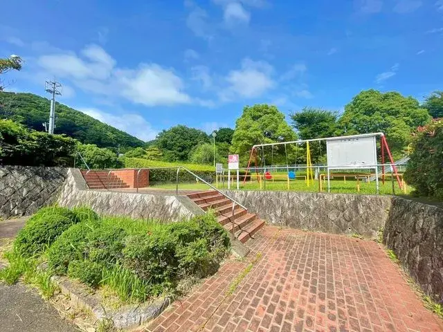 Slide 10