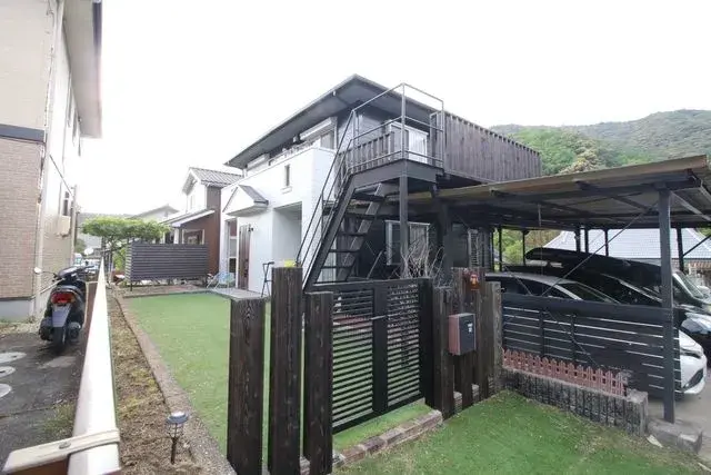 Slide 0