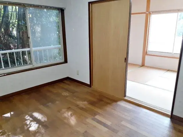 Slide 4