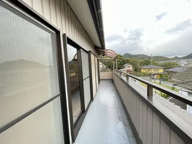 Slide 4