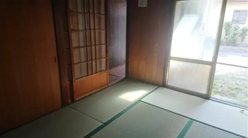 Slide 4