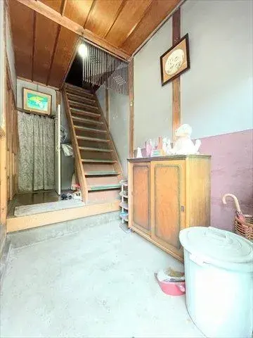 Slide 10
