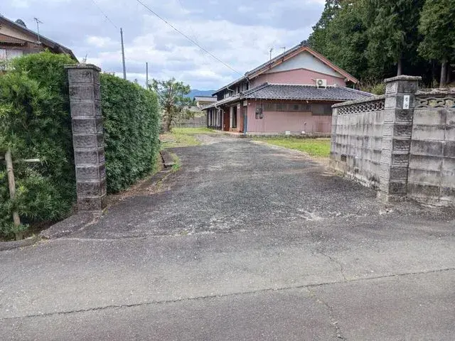 Slide 4